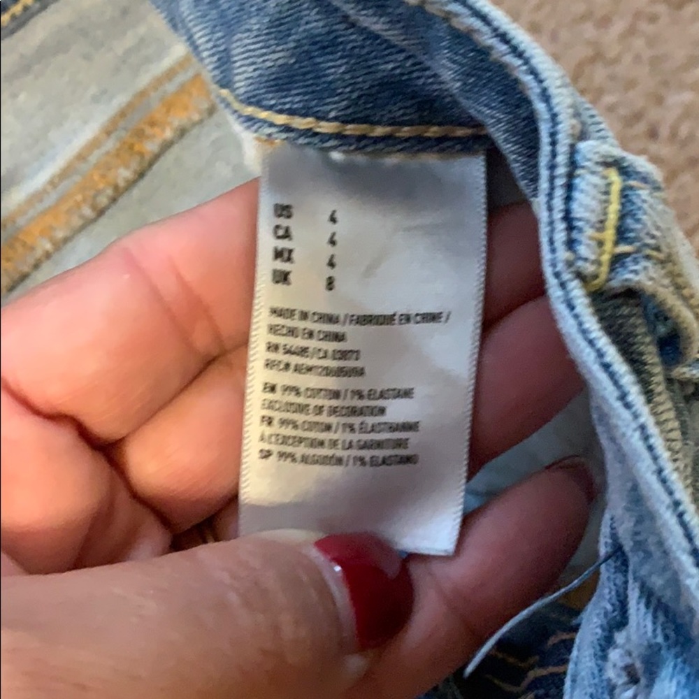 Shorts - Picture 3 of 3